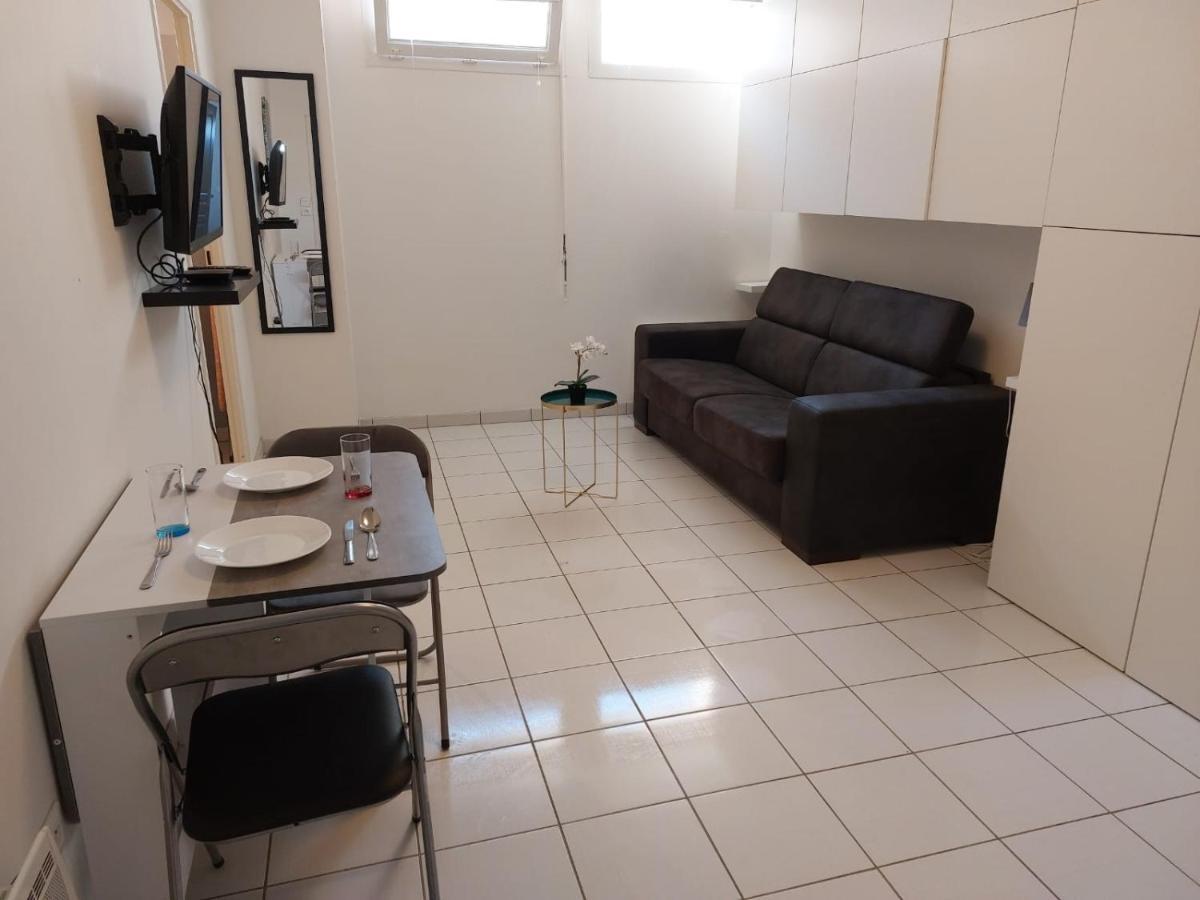 Charmant Studio La Ville Du Bois מראה חיצוני תמונה